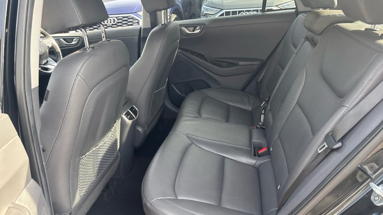 Hyundai IONIQ 1.6 GDi Hybrid Premium SE 5dr DCT Hybrid Hatchback